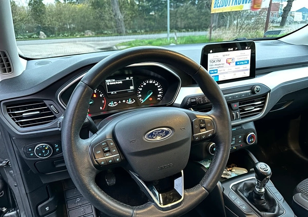 Ford Focus cena 56000 przebieg: 76000, rok produkcji 2019 z Ścinawa małe 79